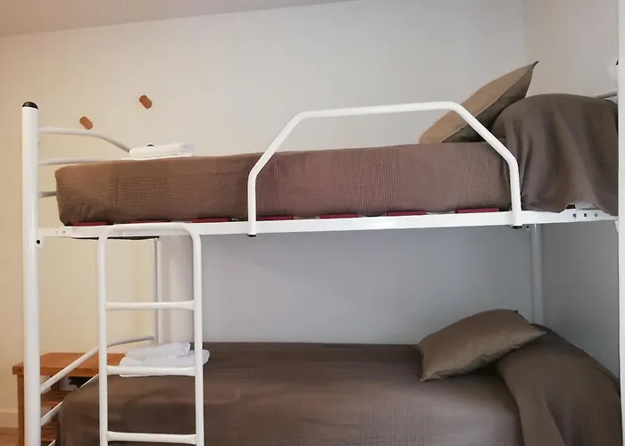 Hostel.b 호스텔 *